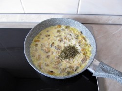 Спагетти с мидиями