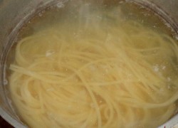 название картинки Спагетти с помидорами и фаршем