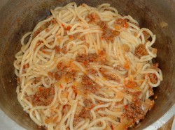 название картинки Спагетти с помидорами и фаршем