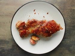 Стейк из говядины на сковороде