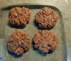 Стожки из фарша с тертым картофелем