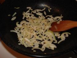 название картинки Салат фунчоза с мясом и чесночными стрелками