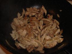 название картинки Салат фунчоза с мясом и чесночными стрелками