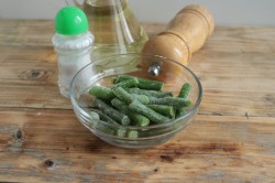 название картинки Стручковая фасоль на сковороде