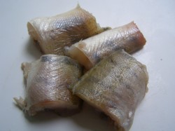 Судак жареный на сковороде - шаг 2 Судак жареный на сковороде - шаг 2