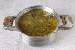 Суп из морской капусты с яйцом - шаг 6