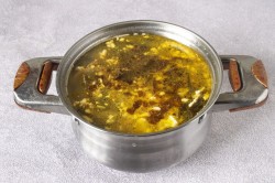 Суп из морской капусты с яйцом - шаг 7