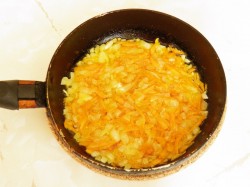 название картинки Суп из рыбных консервов с перловкой