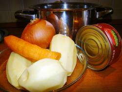 название картинки Суп из тушенки с картошкой