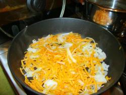 название картинки Суп из тушенки с картошкой