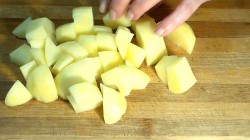 название картинки Суп с картошкой и фрикадельками