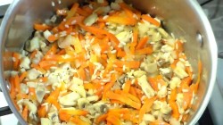 название картинки Суп с картошкой и фрикадельками