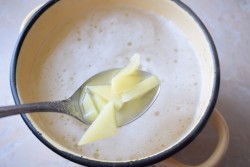 Суп с курицей и макаронами