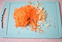 Суп с курицей и макаронами