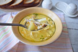 Суп с курицей и макаронами