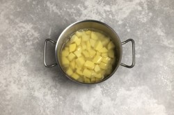 Суп пюре из картофеля и шампиньонов