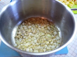 Суп пюре из тыквы с яблоками и мускатным орехом