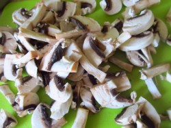 название картинки Суп пюре на курином бульоне из шампиньонов