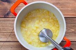 Суп-пюре с гренками