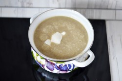 название картинки Суп пюре со сметаной грибной