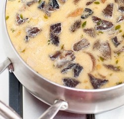 Суп с белыми грибами и сливками