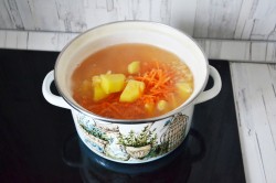 название картинки Суп с чечевицей и картофелем