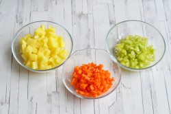 Чизбургер суп с фаршем и картошкой - шаг 2 Чизбургер суп с фаршем и картошкой - шаг 2