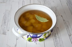 Суп с фрикадельками и фасолью консервированной