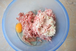 название картинки Суп с фрикадельками и вермишелью