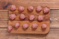 название картинки Суп с фрикадельками в мультиварке