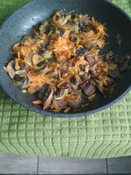 название картинки Суп с грибами индейкой и плавленным сырком