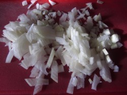 название картинки Суп с клецками, свининой, картошкой и болгарским перцем