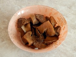 название картинки Суп с маринованными грибами