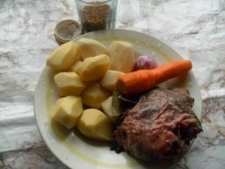 Суп с мясом в мультиварке - шаг 1 Суп с мясом в мультиварке - шаг 1