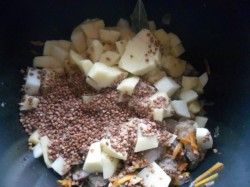 Суп с мясом в мультиварке - шаг 3 Суп с мясом в мультиварке - шаг 3