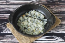 название картинки Суп с пельменями и картошкой