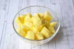 название картинки Суп с рисом и ребрышками в мультиварке