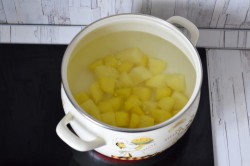 Суп с сырными клецками - шаг 5 Суп с сырными клецками - шаг 5