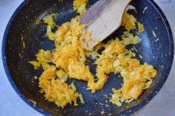 название картинки Суп с яйцом и курицей