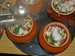 Суп в горшочках в духовке