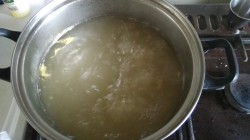 Суп зеленый с овощами на мясном бульоне - шаг 1