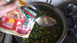 Суп зеленый с овощами на мясном бульоне - шаг 5