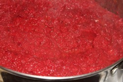 Свекольная икра на зиму  через мясорубку