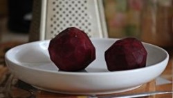 название картинки Котлеты свекла манка лук сыр яблоки