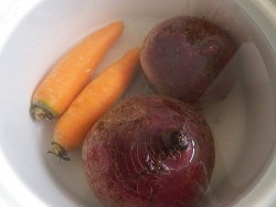 Салат из свеклы с гранатом и чесноком