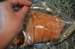 название картинки Свиная рулька в рукаве запеченная в духовке