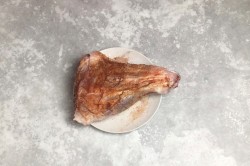 Рулька свиная запеченная с картошкой в духовке