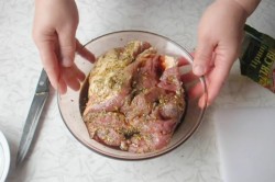 Свиная шея запеченная в духовке