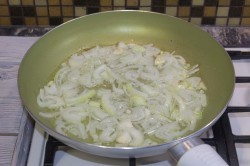 название картинки Свинина с грибами и сыром в духовке