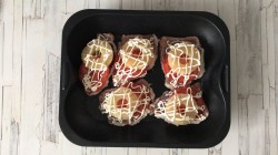 название картинки Свинина запеченная с ананасом в духовке